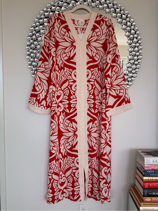 Dresses & Skirts - Red & Cream Floral Print Maxi Resort style dress